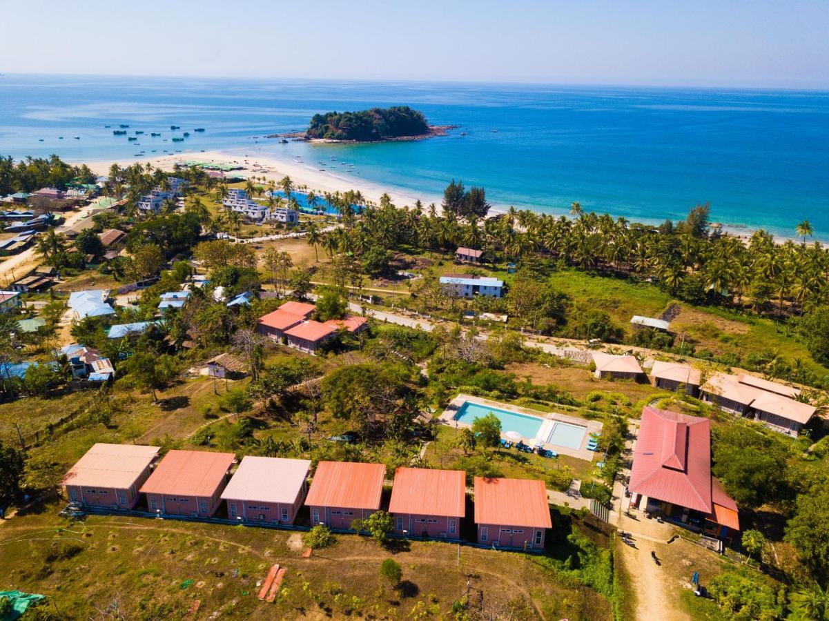 Lover View Pool Bar & Bungalows Ngwesaung Exterior photo